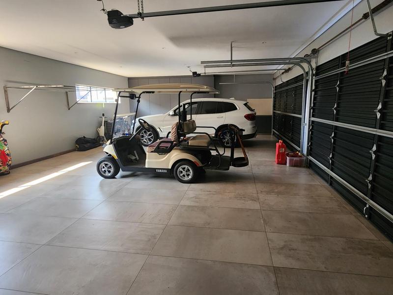 5 Bedroom Property for Sale in Heron Banks Golf Estate Free State